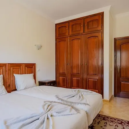 Charming With Pool In The Heart Of Nature Апартаменты Боликейме